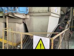 Alimentador de cajas con cinta transportadora