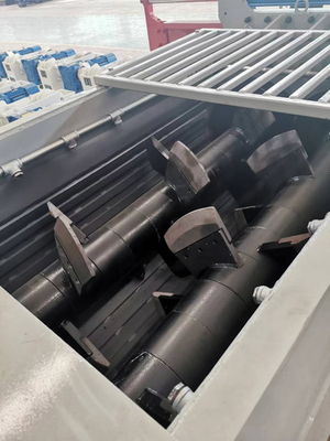 50-65 M3/h Mezcladora de remo de doble eje con 90 o 110kw de potencia y 380V 50Hz para mezcla industrial
