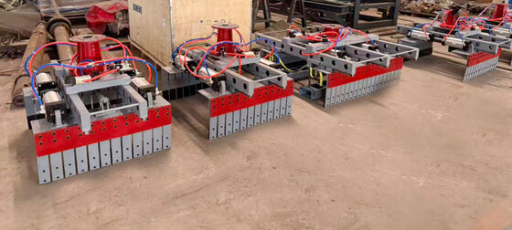 Dispositivo de fijación de robots totalmente automático para la máquina de apilamiento de ladrillos de construcción personalizada con un peso de 520 kg