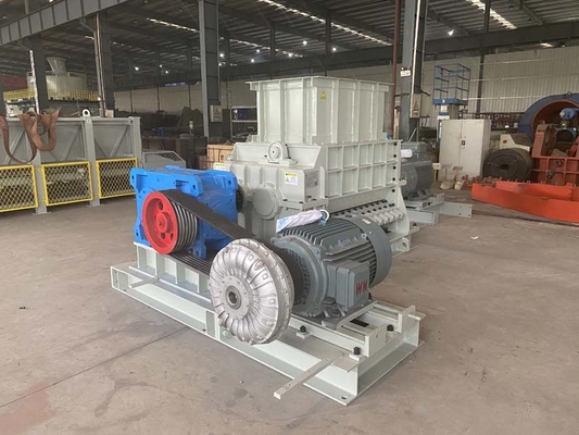 Trituradora de rodillo dentada doble del motor de CA de BBT capacidad del ³ /h de 30 - de los 45m
