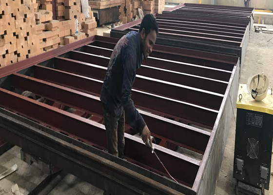 Pedazos diarios de la capacidad 50000 a 100000 del horno de túnel del ladrillo de la arcilla con el equipo de la operación del horno de ladrillos