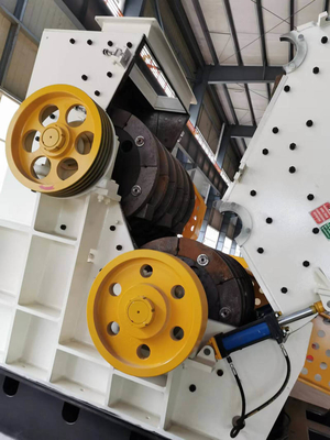 molino de la trituradora de martillo del rotor del doble de 380V 50Hz para el tratamiento de materiales
