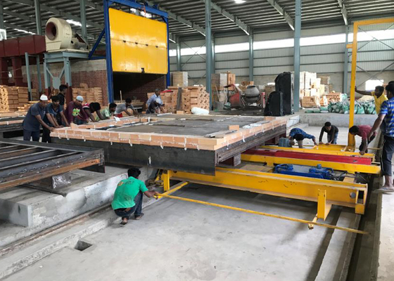 El túnel hidráulico de la planta del horno de ladrillos de la arcilla de la máquina que empuja estofa el equipo auxiliar