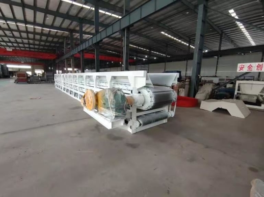 Alta capacidad de producción personalizada de arcilla de ladrillo de caja de alimentación para la velocidad de alimentación de cinturón de 5,2 m / min en la fabricación de ladrillos