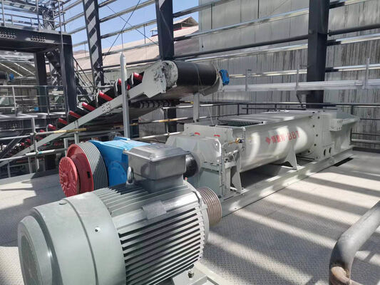 30 a 120 toneladas/h de trituradora de rodillos de doble diente gris, materia prima para la fabricación de ladrillos de arcilla del fabricante BBT