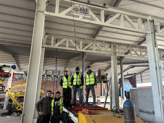 Sistema de embalaje y descarga de ladrillos sin paletas completamente automático para líneas de producción de ladrillos de arcilla